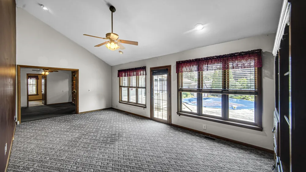 1607 A STREET La Porte, IN 46350