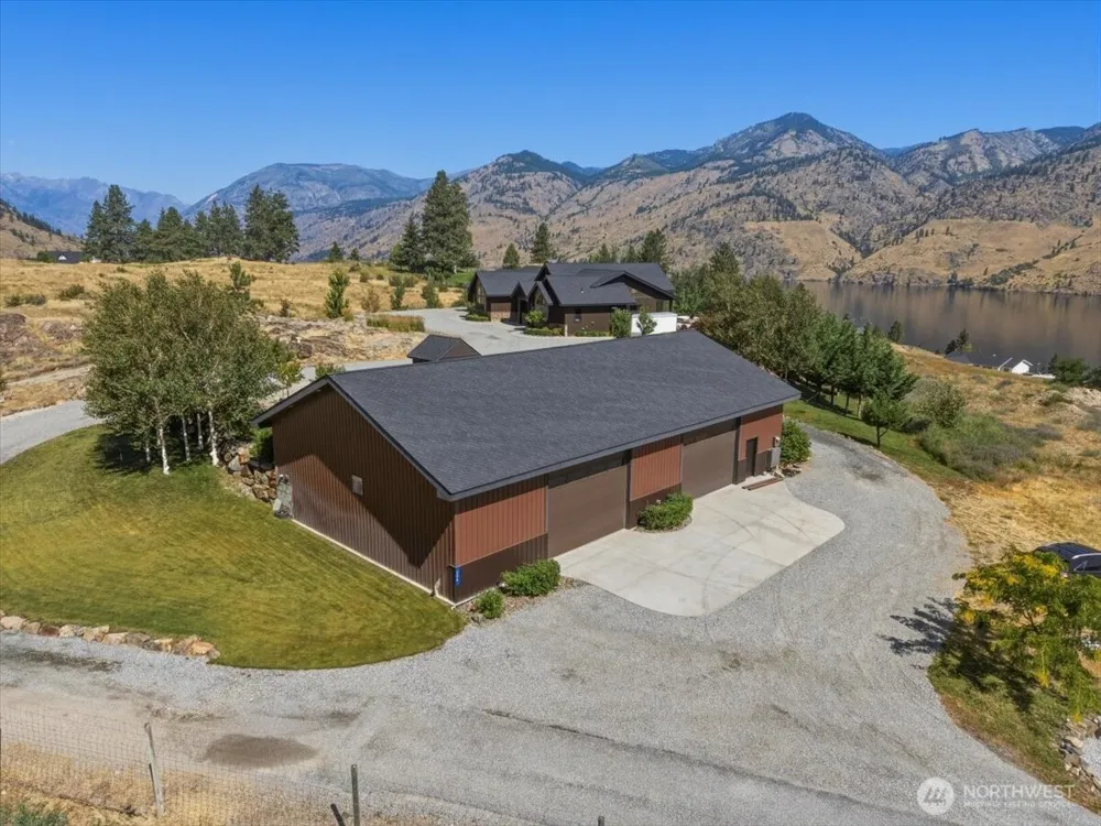 206 Mountain Lake Lane Chelan, WA 98816