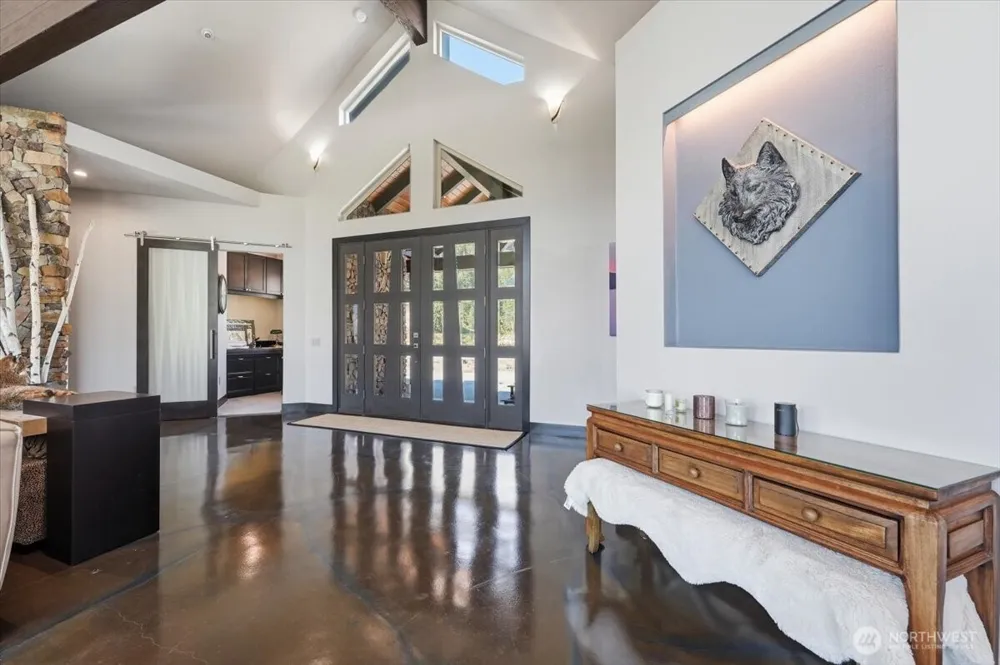 206 Mountain Lake Lane Chelan, WA 98816