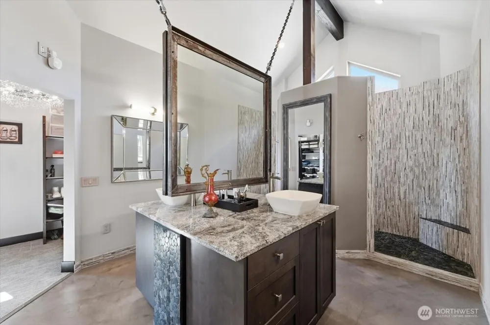 206 Mountain Lake Lane Chelan, WA 98816