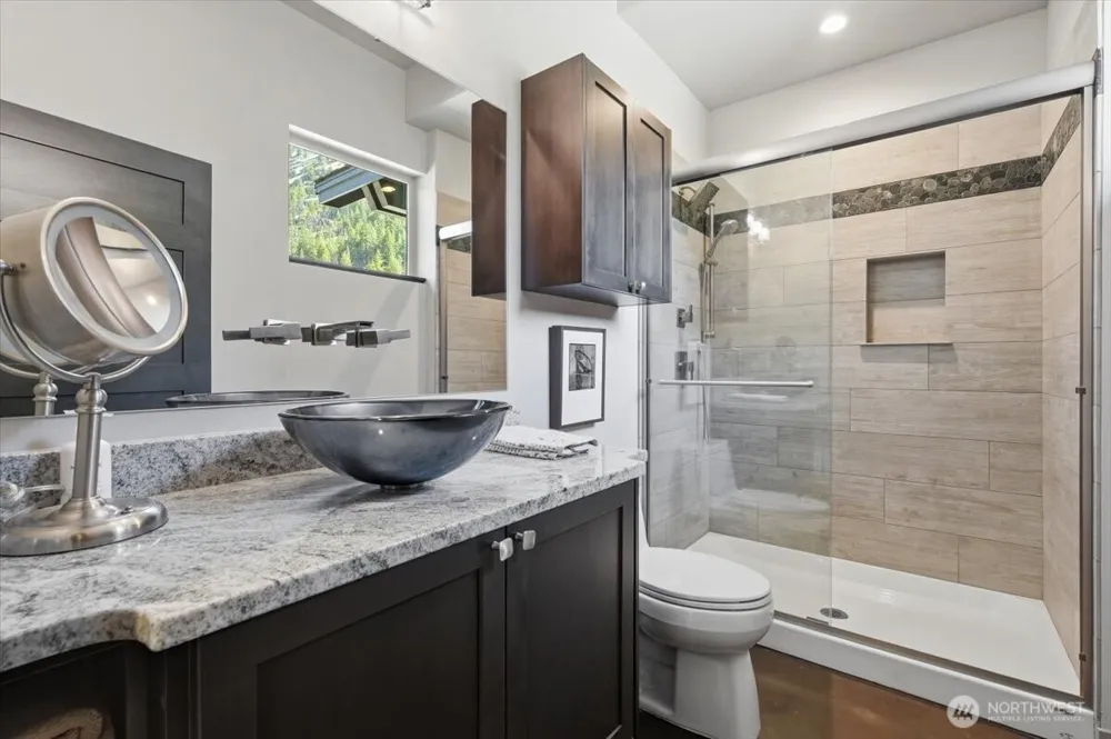 206 Mountain Lake Lane Chelan, WA 98816