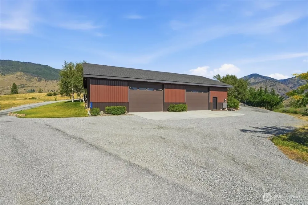 206 Mountain Lake Lane Chelan, WA 98816