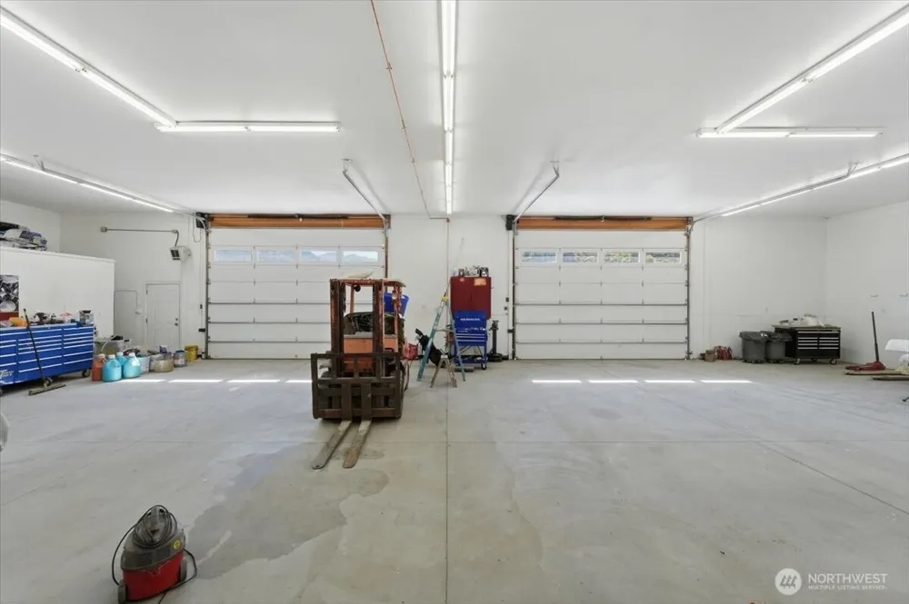 206 Mountain Lake Lane Chelan, WA 98816