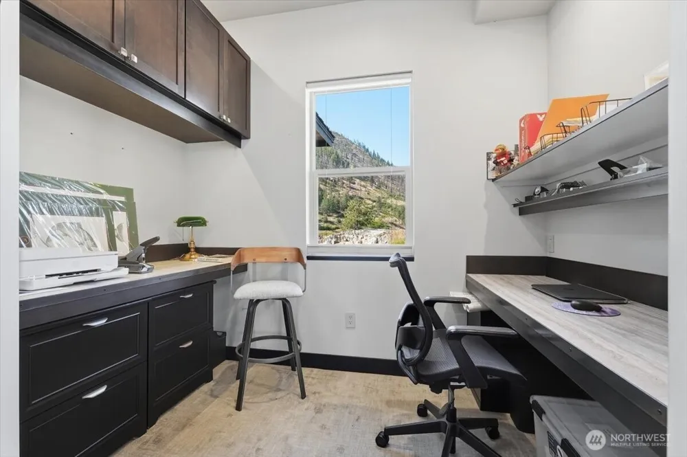 206 Mountain Lake Lane Chelan, WA 98816