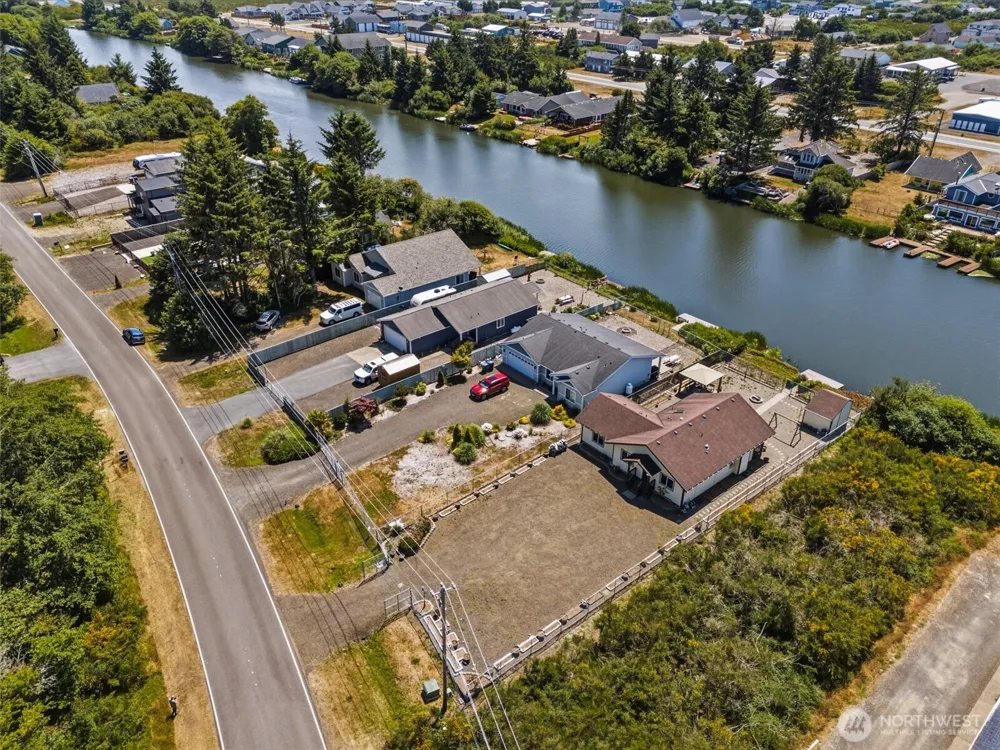 911 Mount Olympus Avenue SE Ocean Shores, WA 98569