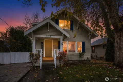 102 Street NE