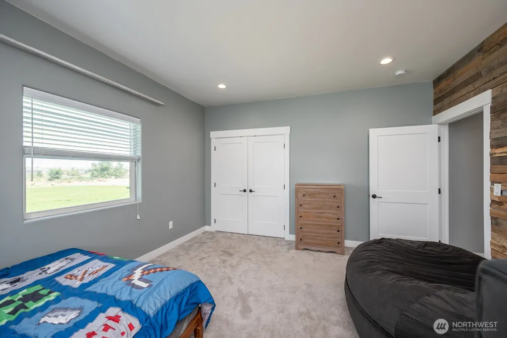 10316 Road 5.9 NE Moses Lake, WA 98837