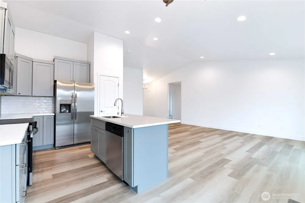 308 Sandy Loop Moses Lake, WA 98837