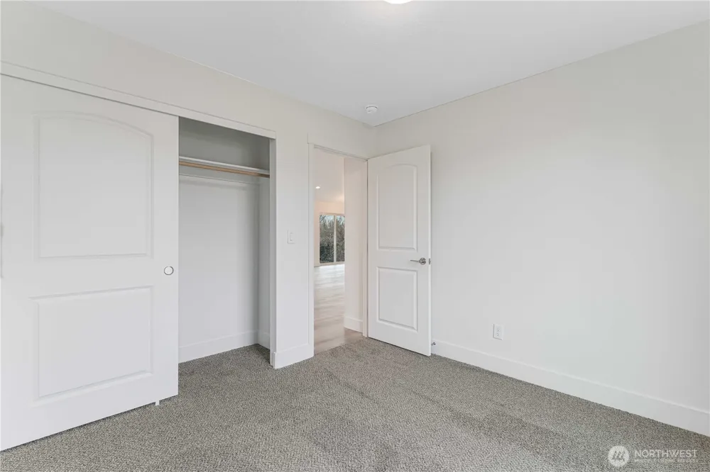 308 Sandy Loop Moses Lake, WA 98837