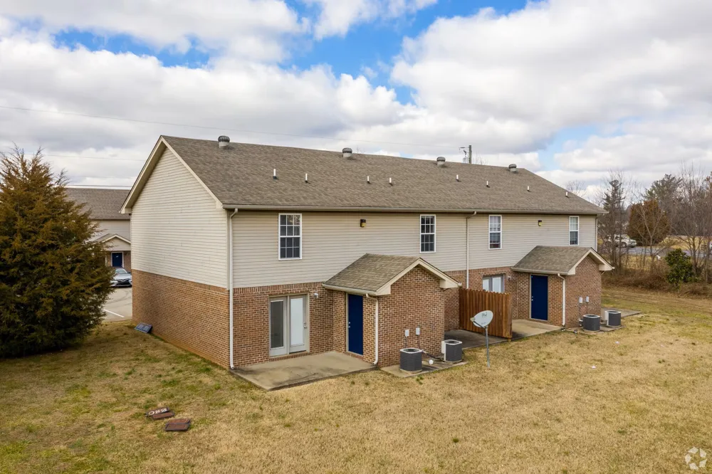 739 Heritage Pointe Cir Clarksville, TN 37042