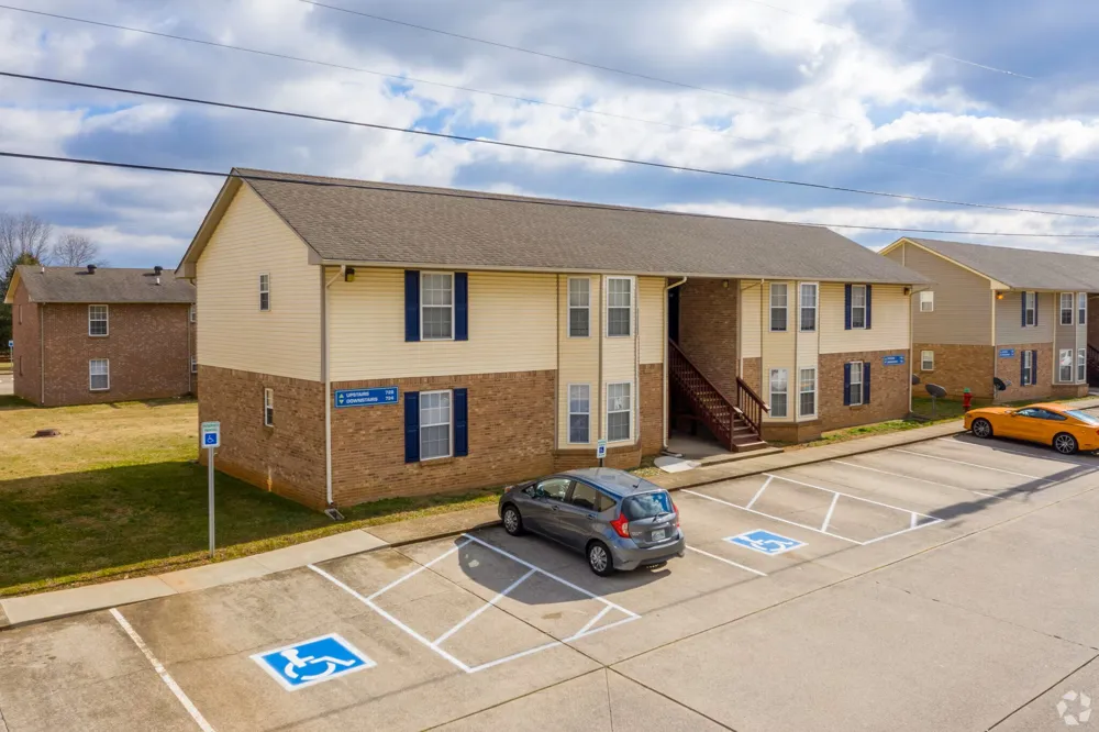 739 Heritage Pointe Cir Clarksville, TN 37042
