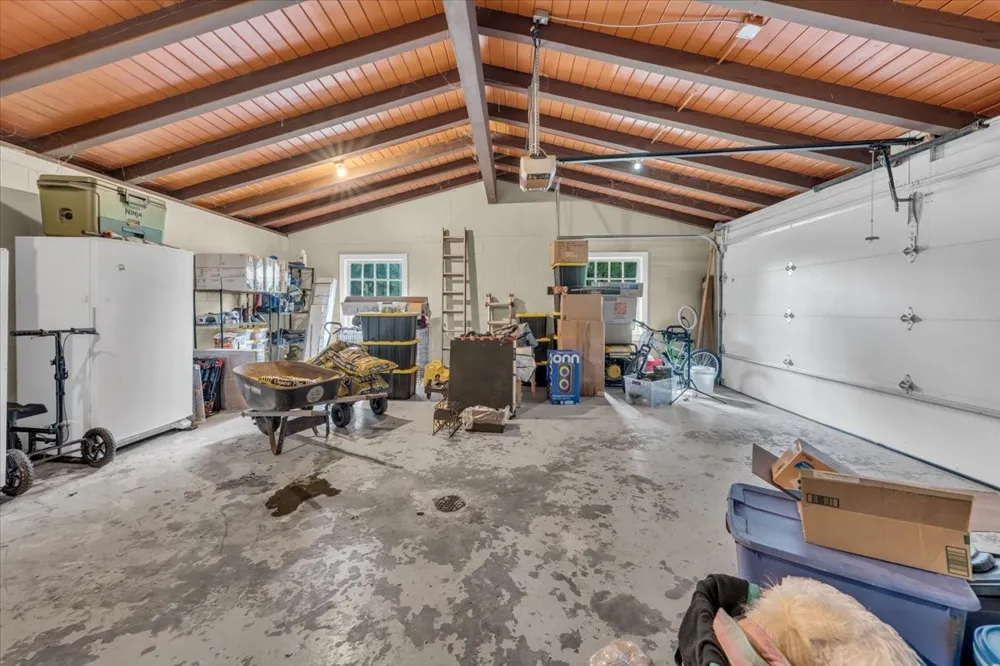 6126 Manchester Hwy Morrison, TN 37357