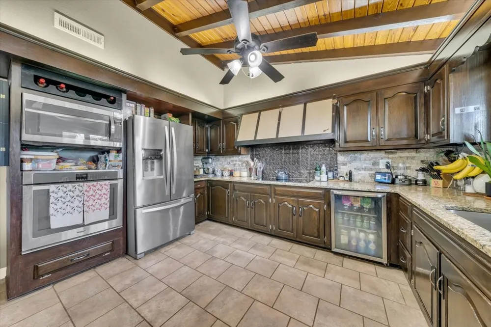 6126 Manchester Hwy Morrison, TN 37357