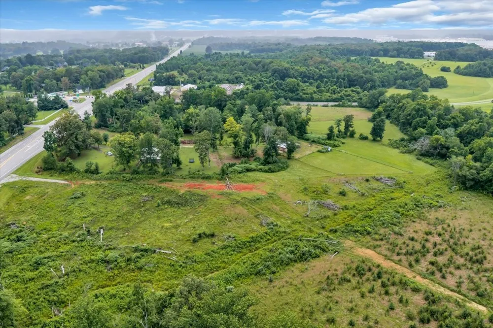6126 Manchester Hwy Morrison, TN 37357