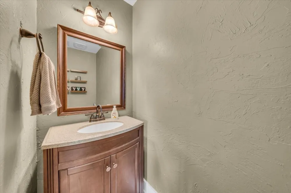 6126 Manchester Hwy Morrison, TN 37357