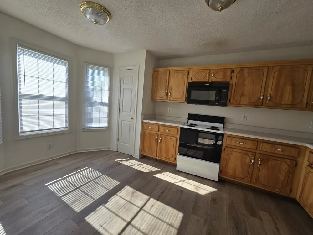 241 Tree Line Dr Oak Grove, KY 42262