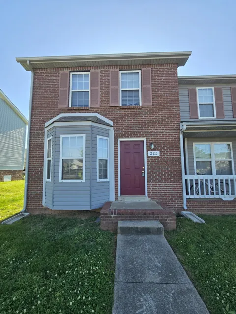 225 Tree Line Dr