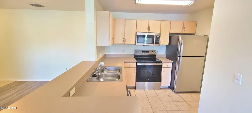 940 Village Trail #4-202 Port Orange, FL 32127