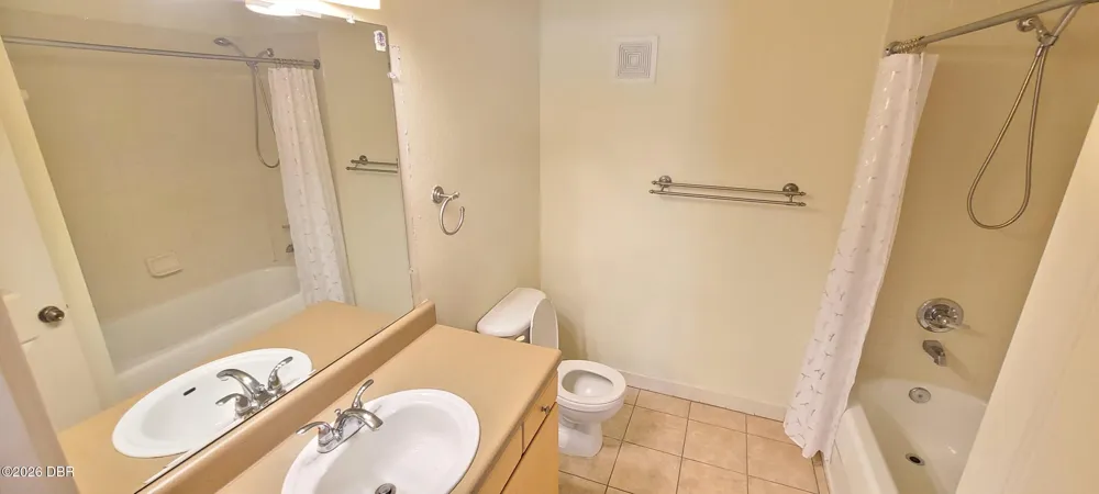 940 Village Trail #4-202 Port Orange, FL 32127