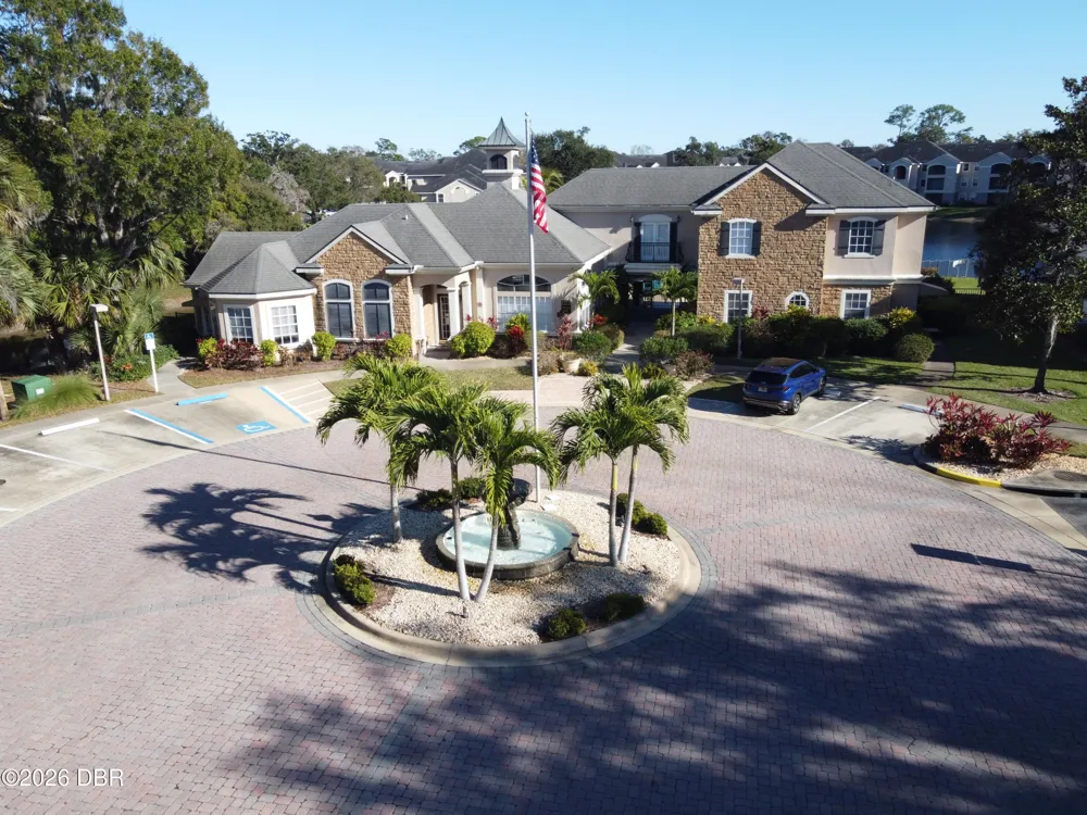 940 Village Trail #4-202 Port Orange, FL 32127