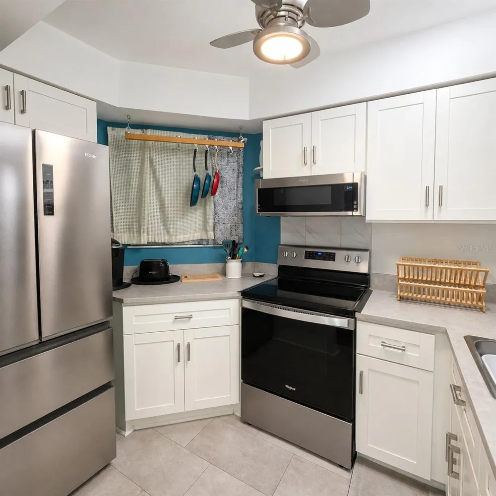 6931 STONES THROW CIRCLE #5208 St Petersburg, FL 33710
