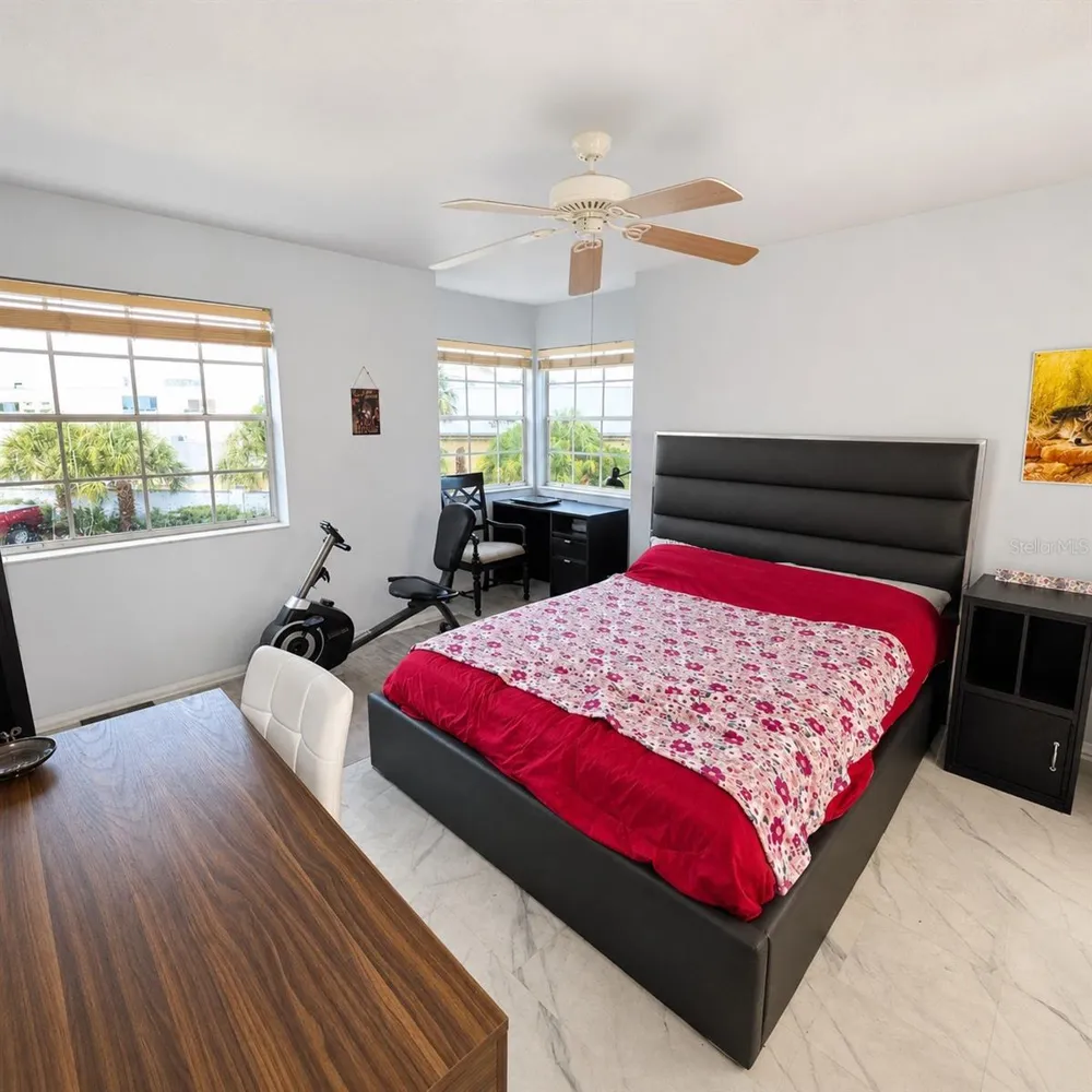 6931 STONES THROW CIRCLE #5208 St Petersburg, FL 33710