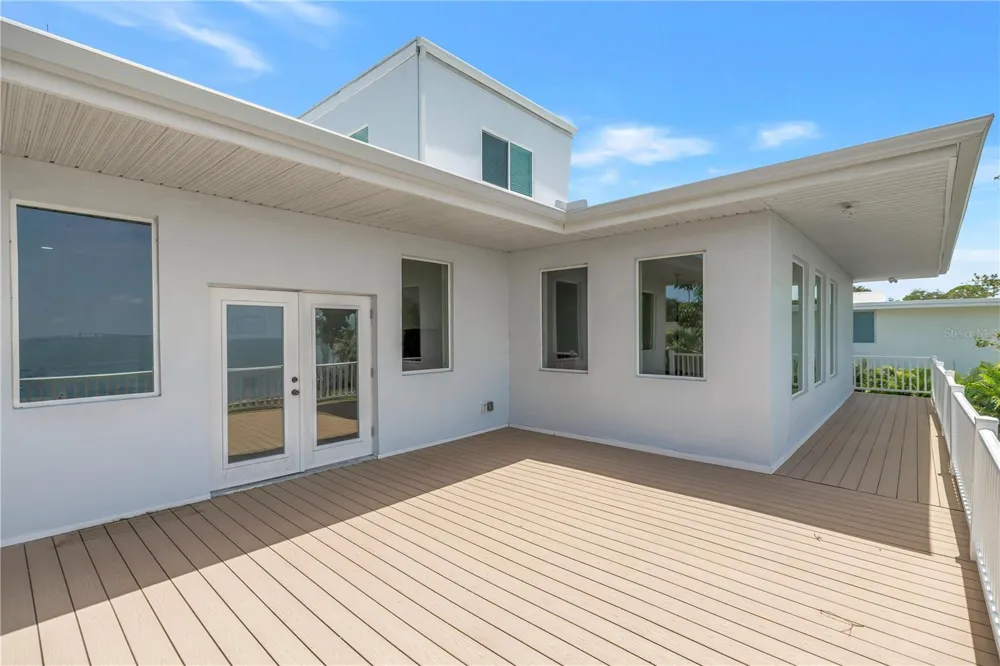 2280 PINELLAS POINT DRIVE S St Petersburg, FL 33712