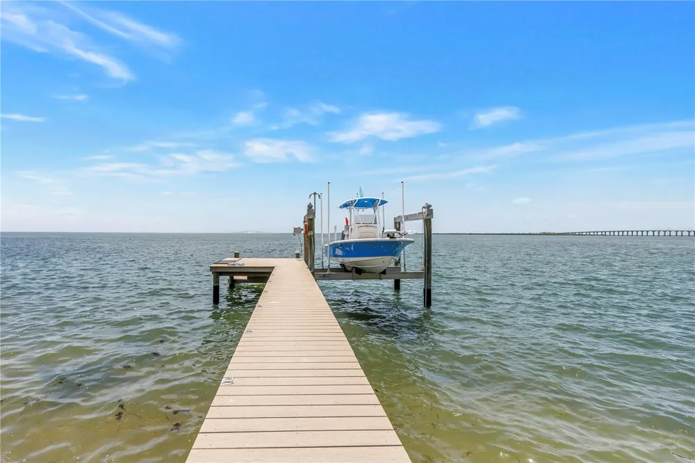 2280 PINELLAS POINT DRIVE S St Petersburg, FL 33712
