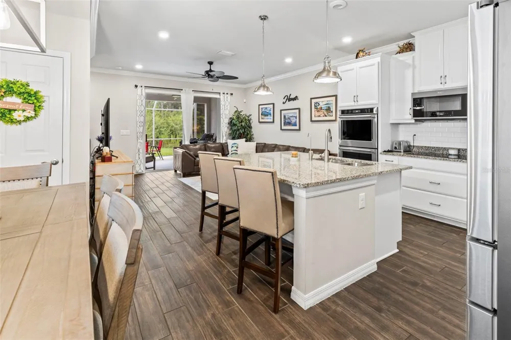 2872 GRAND KEMERTON PLACE Tampa, FL 33618