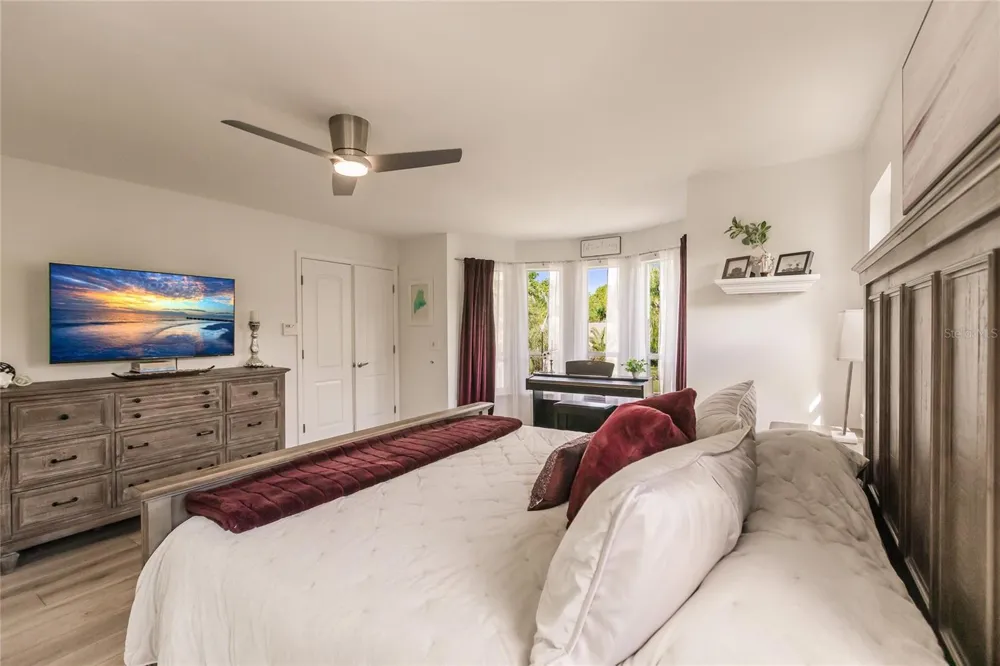 1587 FIRETHORNE LAKES DRIVE Sarasota, FL 34240