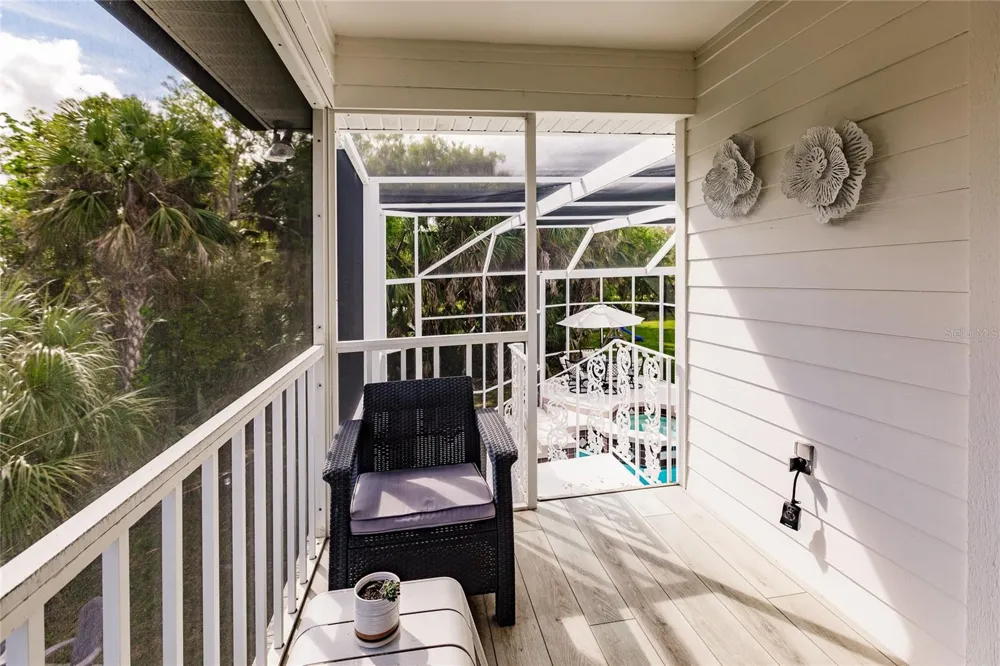 1587 FIRETHORNE LAKES DRIVE Sarasota, FL 34240