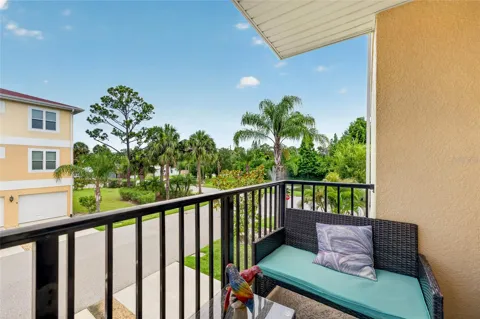 6420 BANYAN BOULEVARD #201