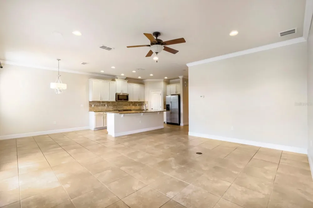 11724 CASA LAGO LANE Tampa, FL 33626