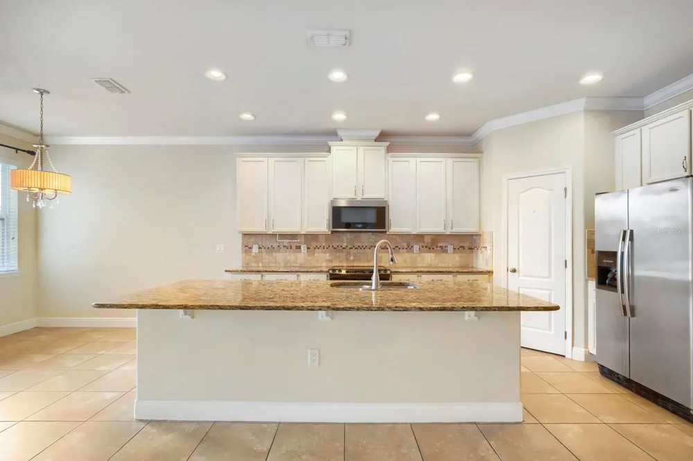 11724 CASA LAGO LANE Tampa, FL 33626