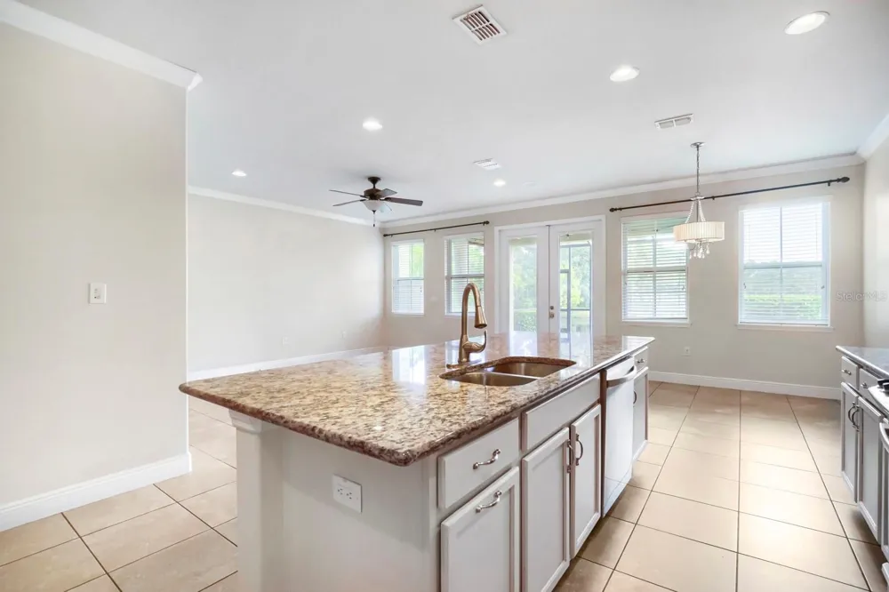 11724 CASA LAGO LANE Tampa, FL 33626