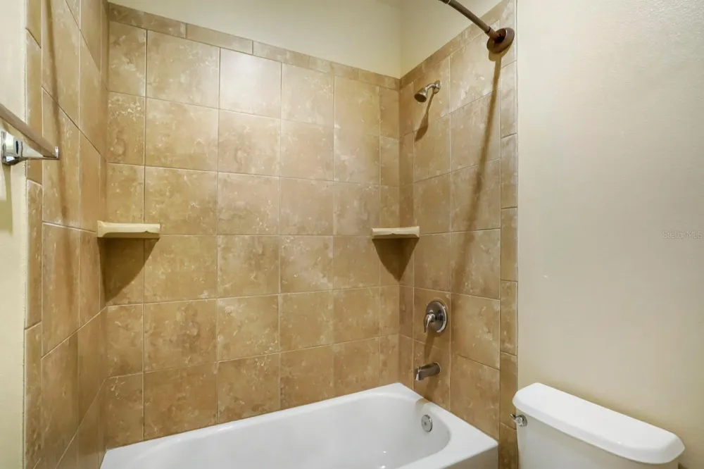 11724 CASA LAGO LANE Tampa, FL 33626