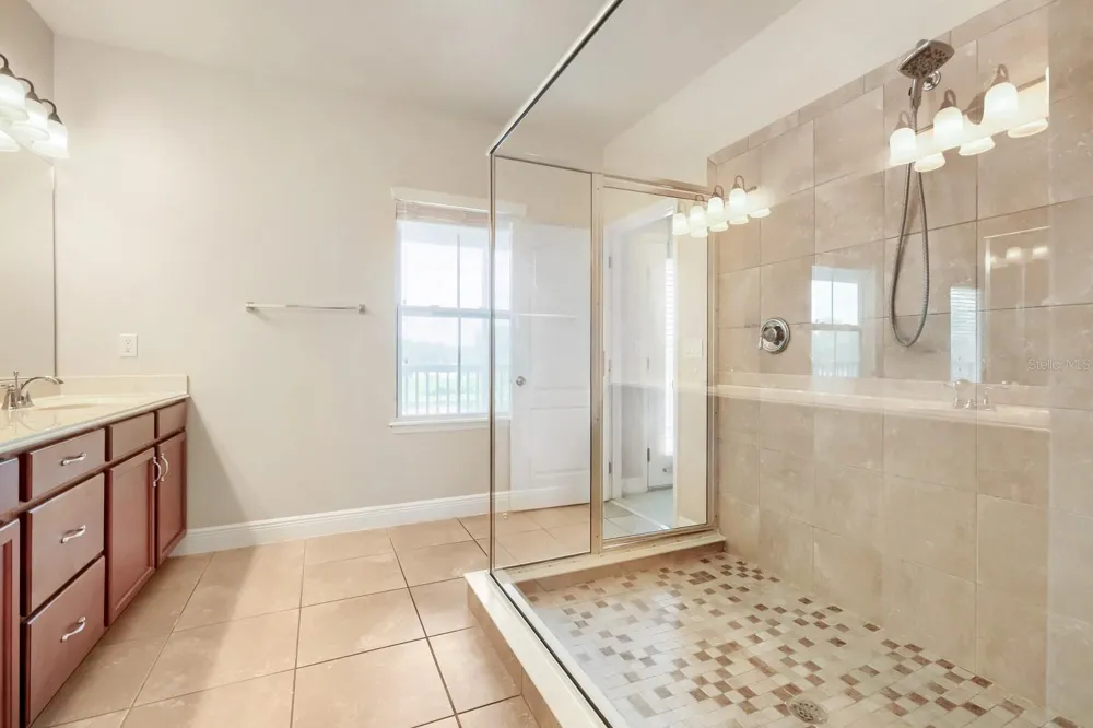 11724 CASA LAGO LANE Tampa, FL 33626