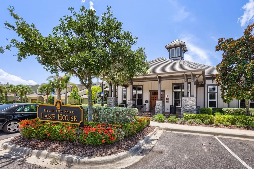 11724 CASA LAGO LANE Tampa, FL 33626