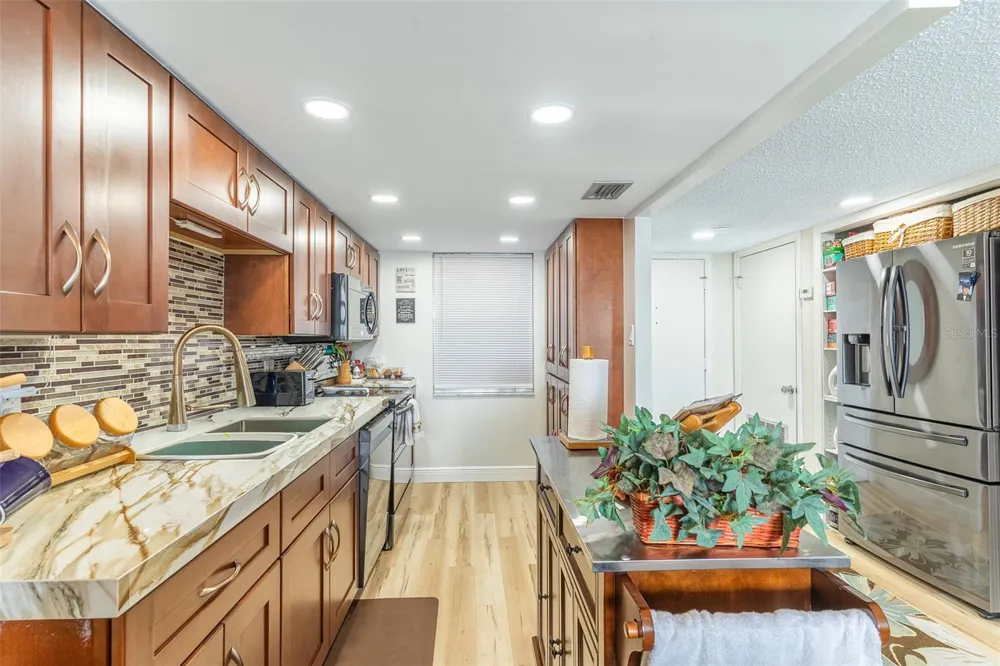 700 MIRROR TERRACE NW #511 Winter Haven, FL 33881