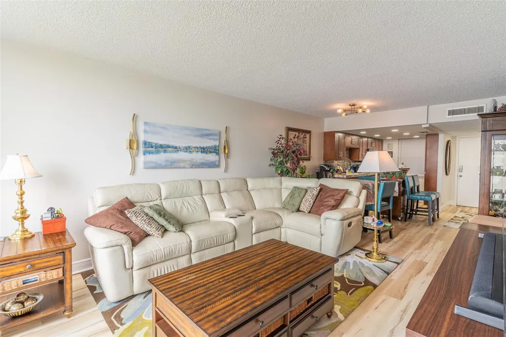 700 MIRROR TERRACE NW #511 Winter Haven, FL 33881