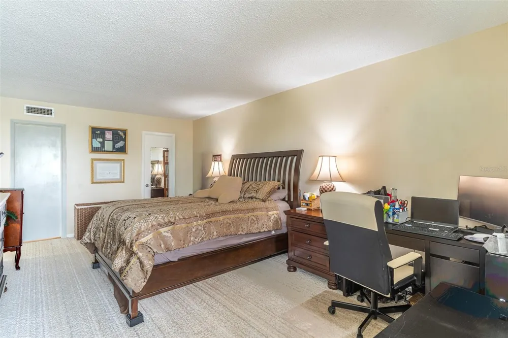 700 MIRROR TERRACE NW #511 Winter Haven, FL 33881
