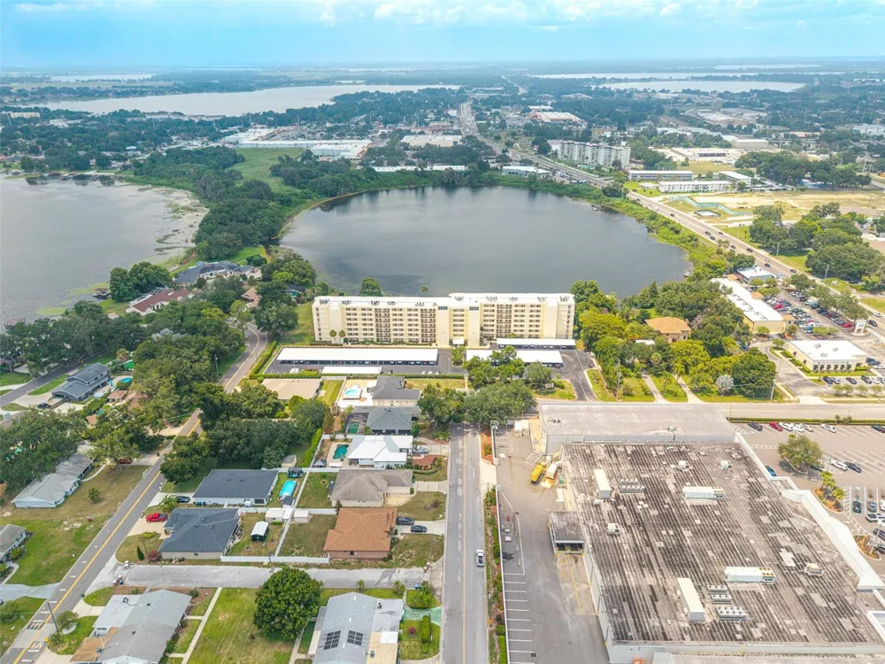 700 MIRROR TERRACE NW #511 Winter Haven, FL 33881