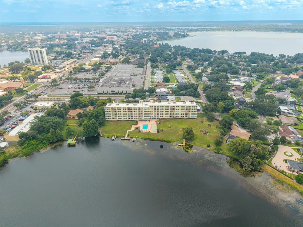700 MIRROR TERRACE NW #511 Winter Haven, FL 33881