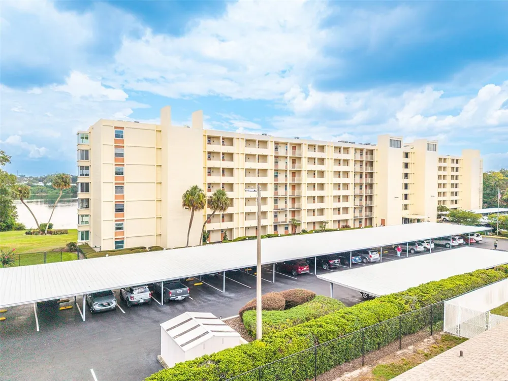 700 MIRROR TERRACE NW #511 Winter Haven, FL 33881