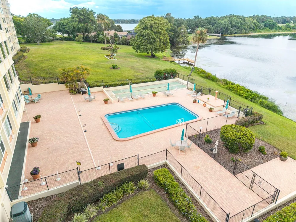 700 MIRROR TERRACE NW #511 Winter Haven, FL 33881
