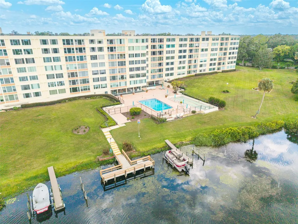 700 MIRROR TERRACE NW #511 Winter Haven, FL 33881