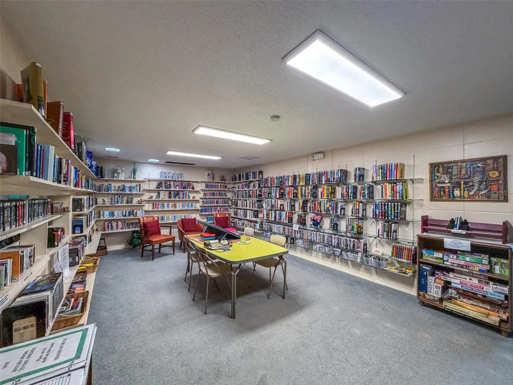 700 MIRROR TERRACE NW #511 Winter Haven, FL 33881