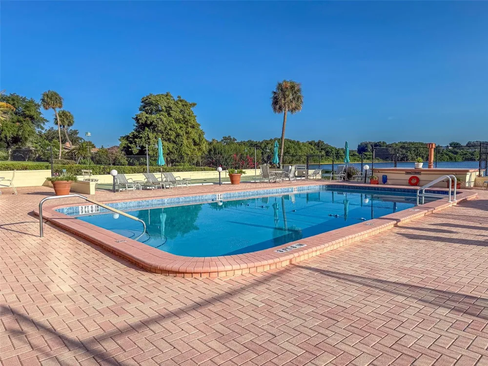 700 MIRROR TERRACE NW #511 Winter Haven, FL 33881