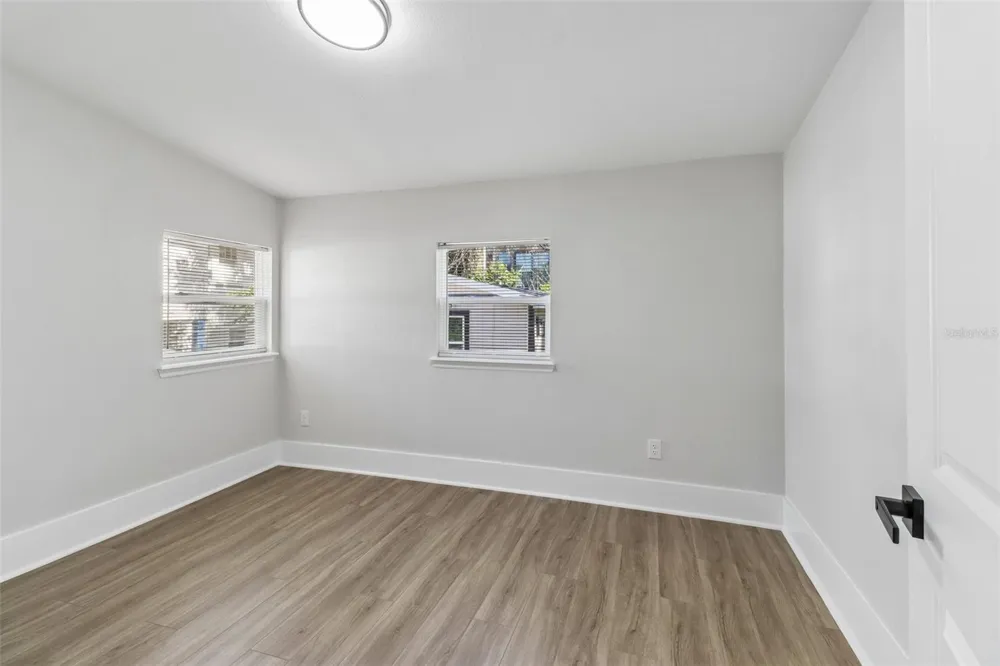 43 W MURIEL STREET Orlando, FL 32806