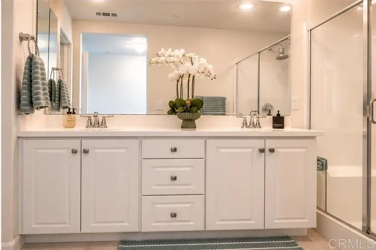 2427 Verano Way Vista, CA 92081